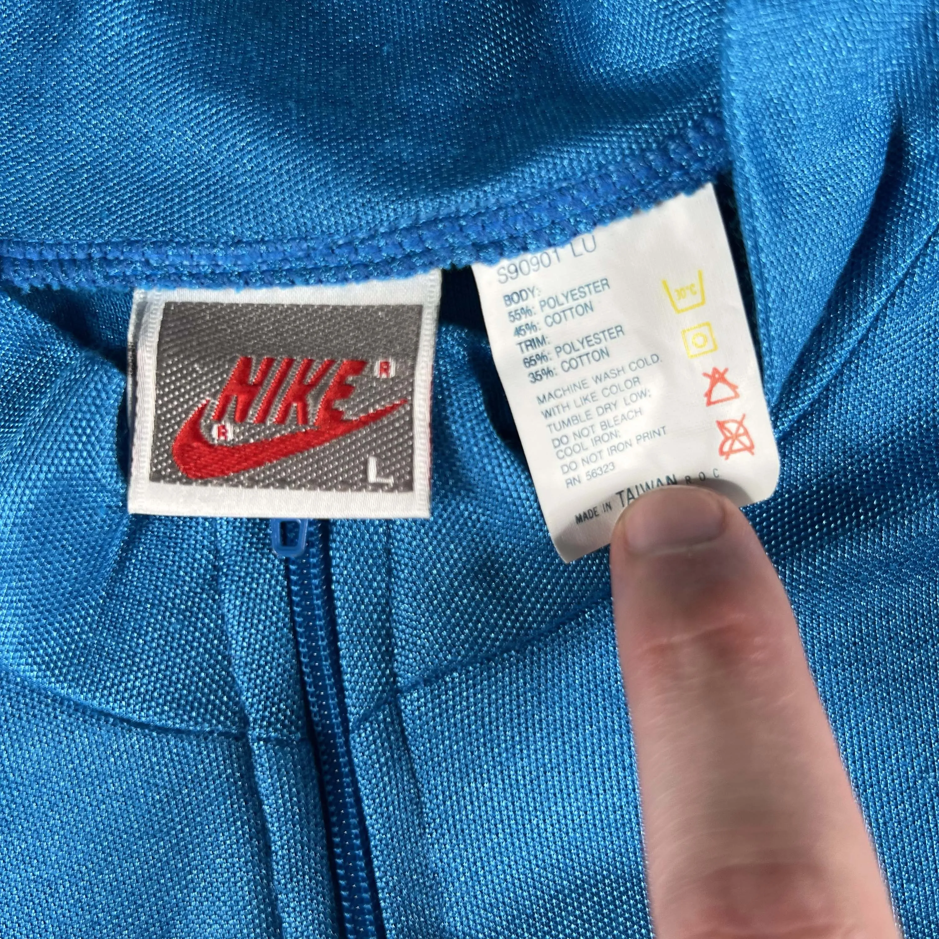 90s Nike Cycling Kit- L