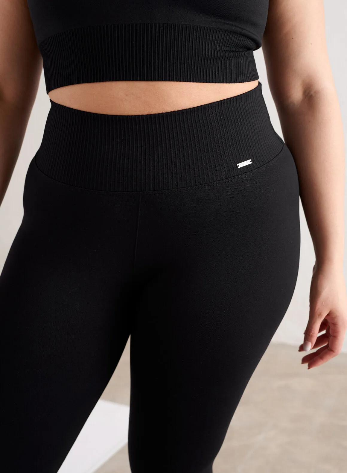 Black Limitless Seamless Tights