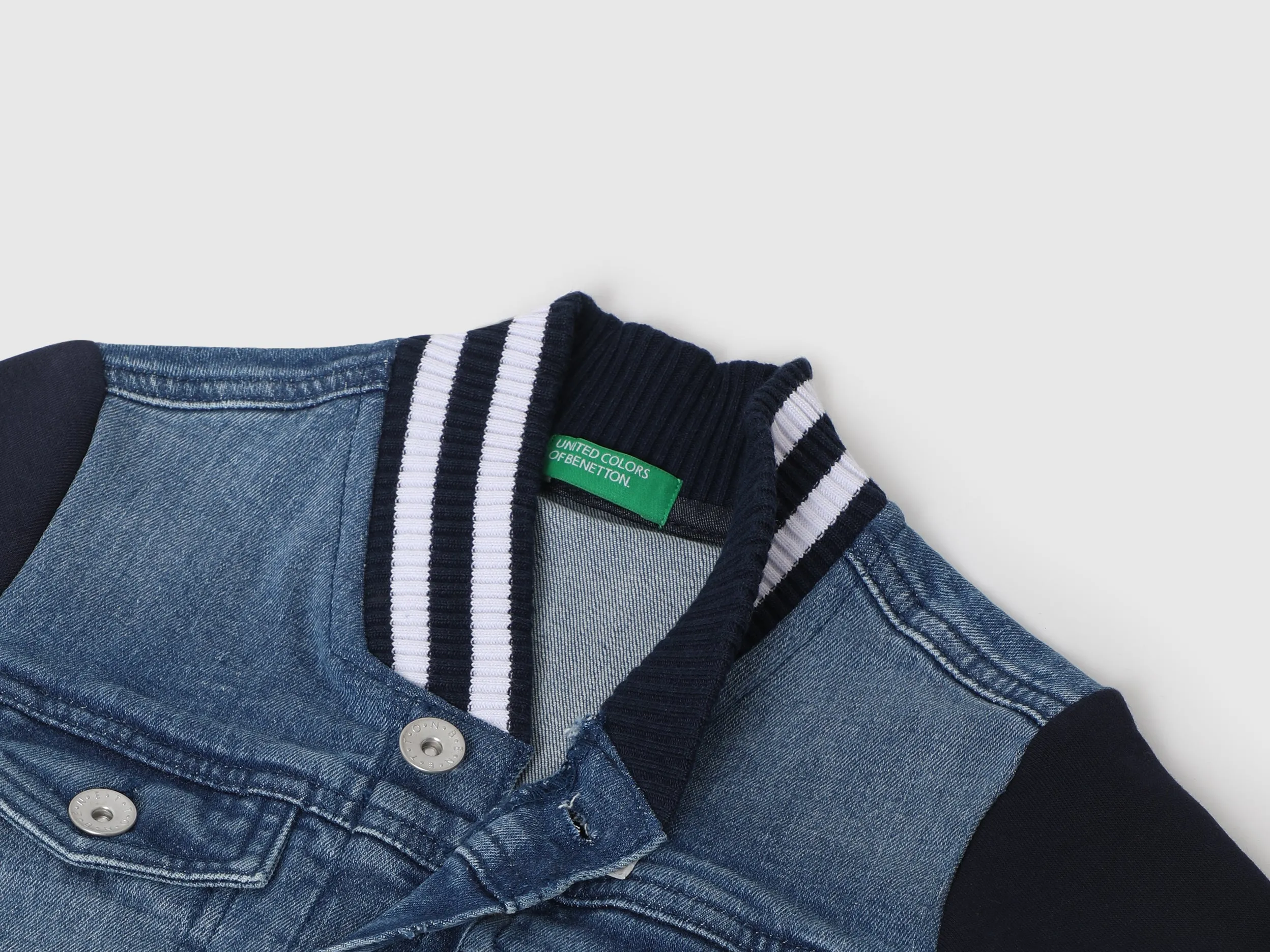 Boys Solid Mock Neck Jacket