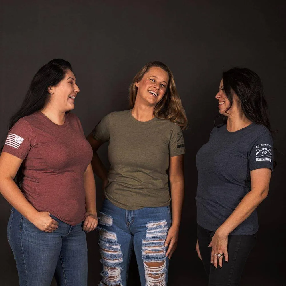 Club Member - Women's Basic Slim Fit T-Shirt- Heather Navy