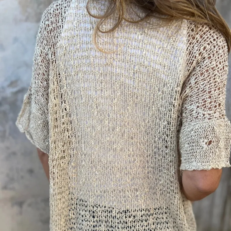 Hania - knitted Top With one Button
