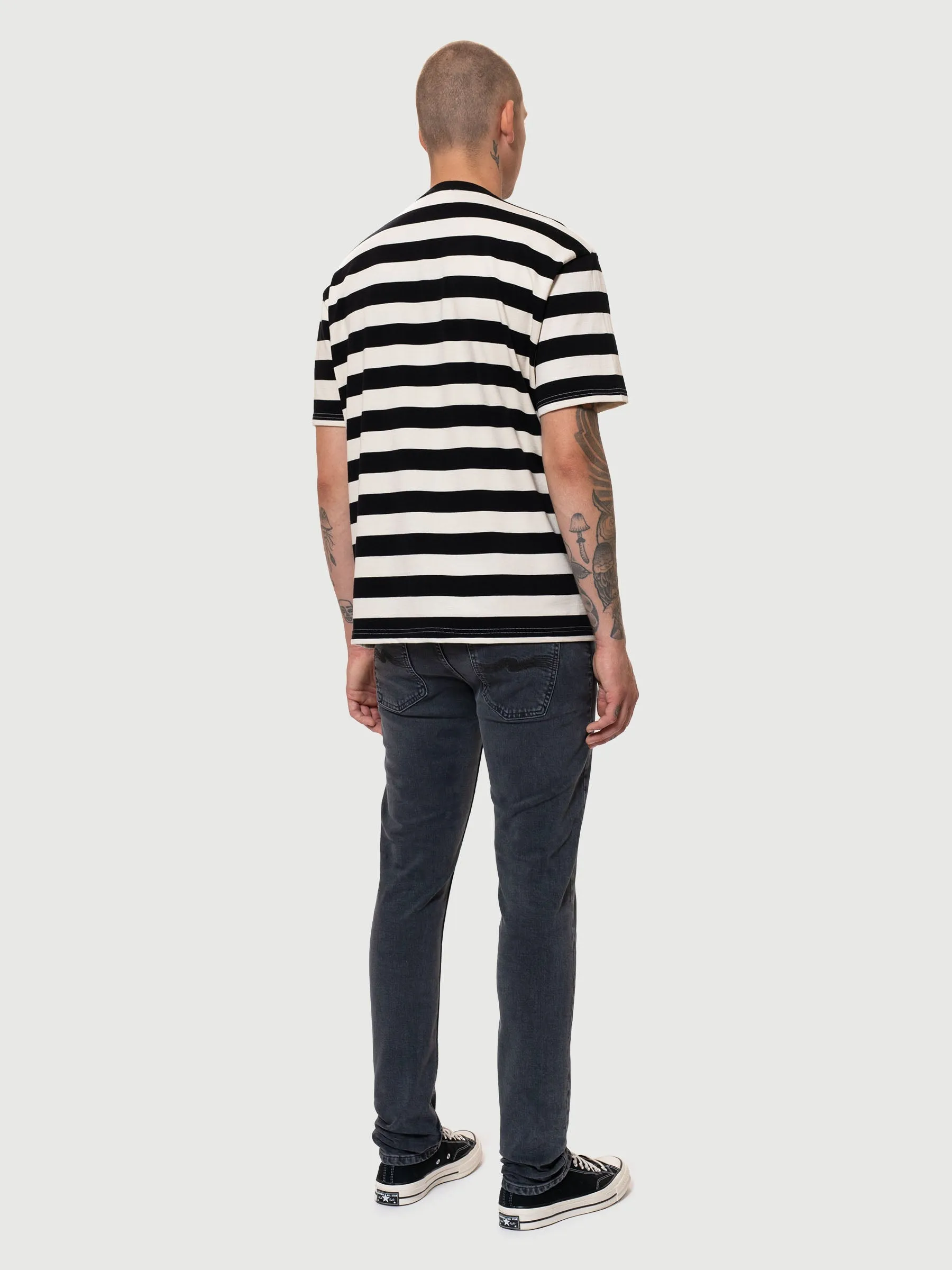 【Nudie Jeans】Uno Block Stripe Offwhite/Navy／經典藍白條紋 色織布短T