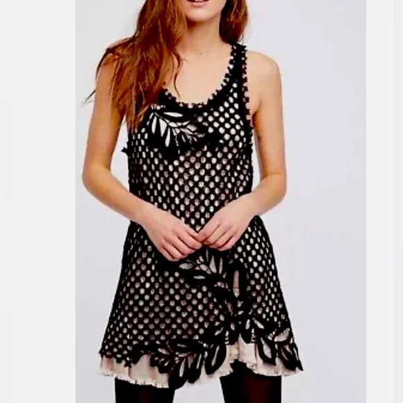 NWOT Free People Crochet Black Mini w/ Nude Slip