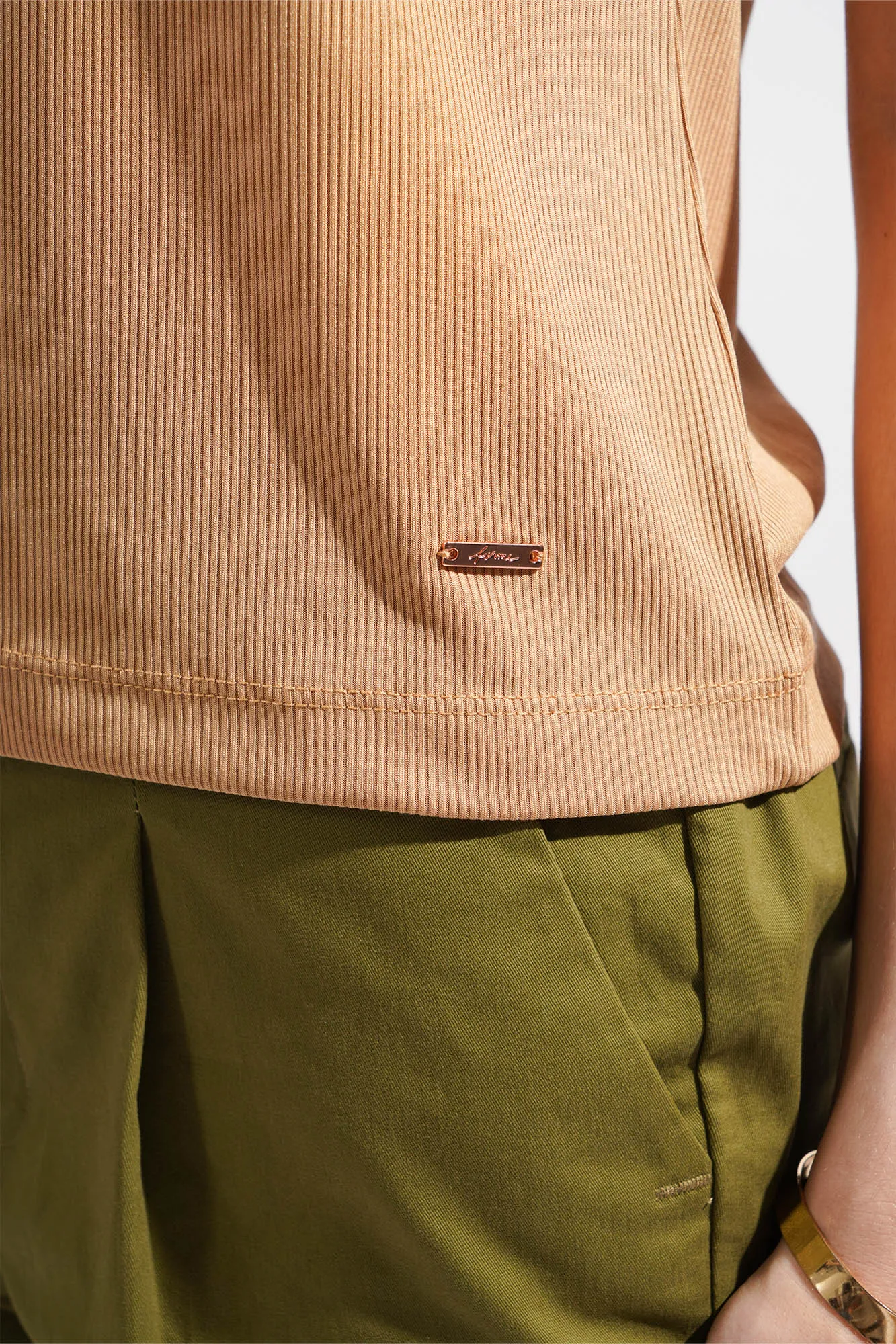 Ribbed Scoop Neck Tee with Button Down Detail