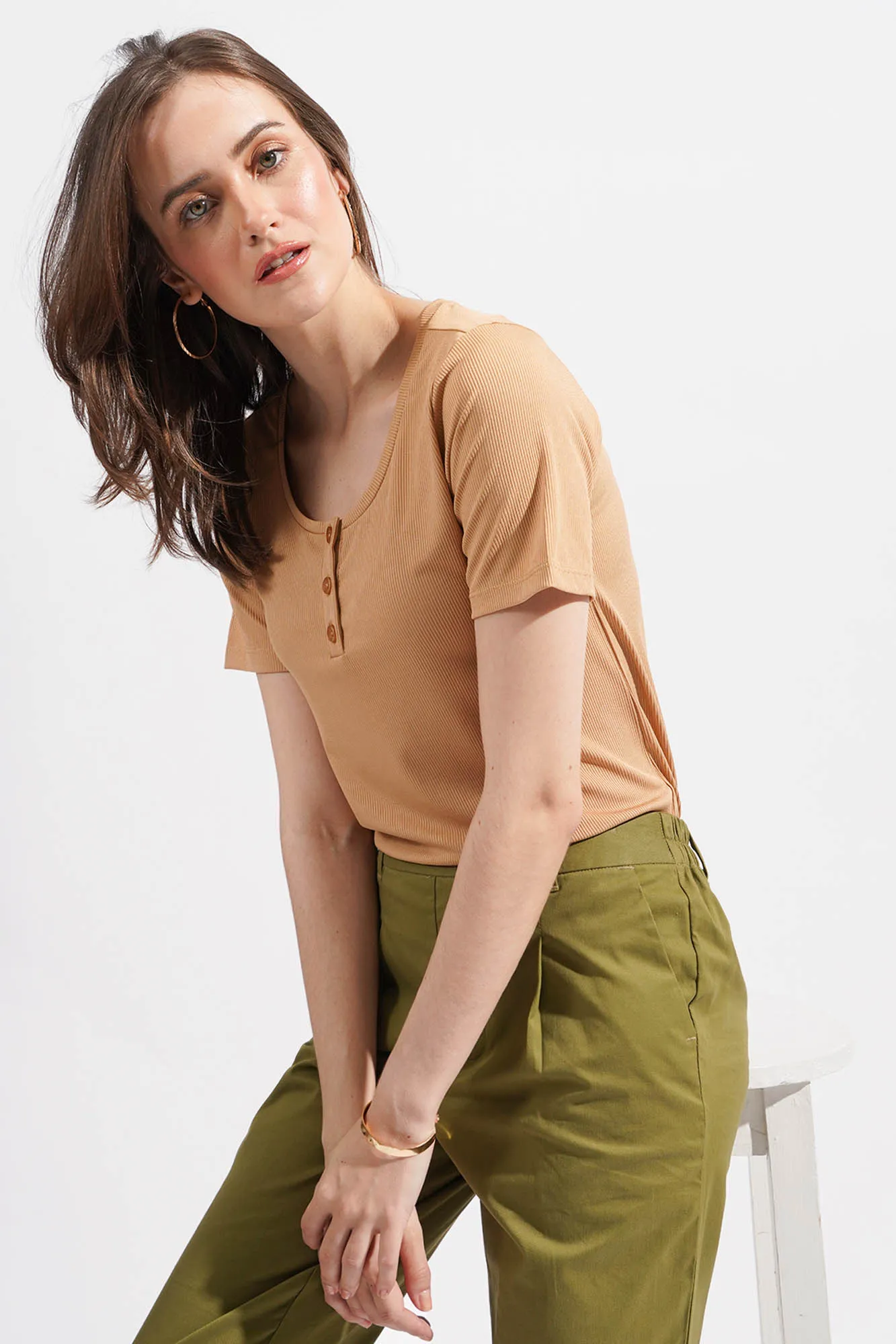 Ribbed Scoop Neck Tee with Button Down Detail