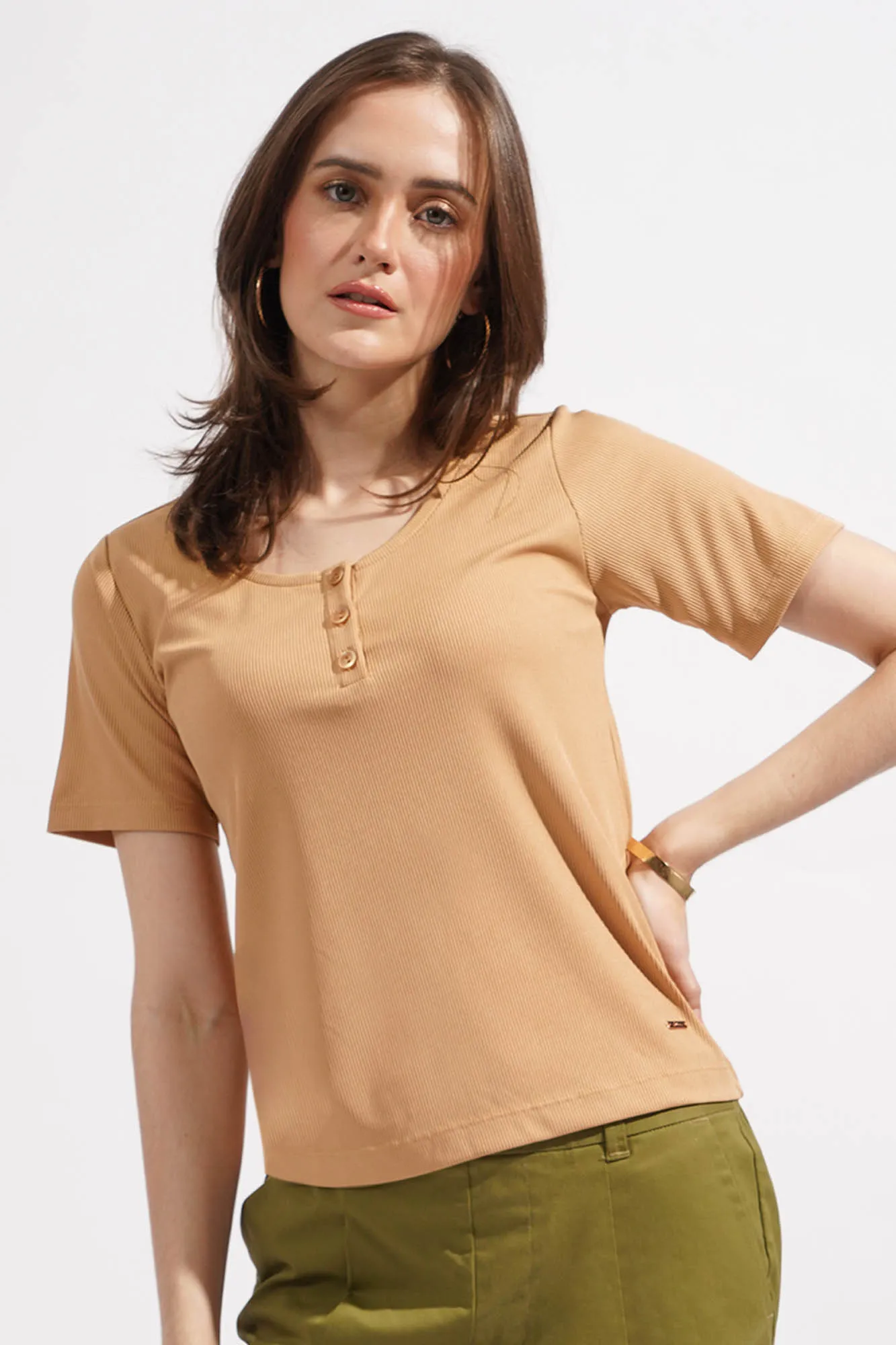 Ribbed Scoop Neck Tee with Button Down Detail