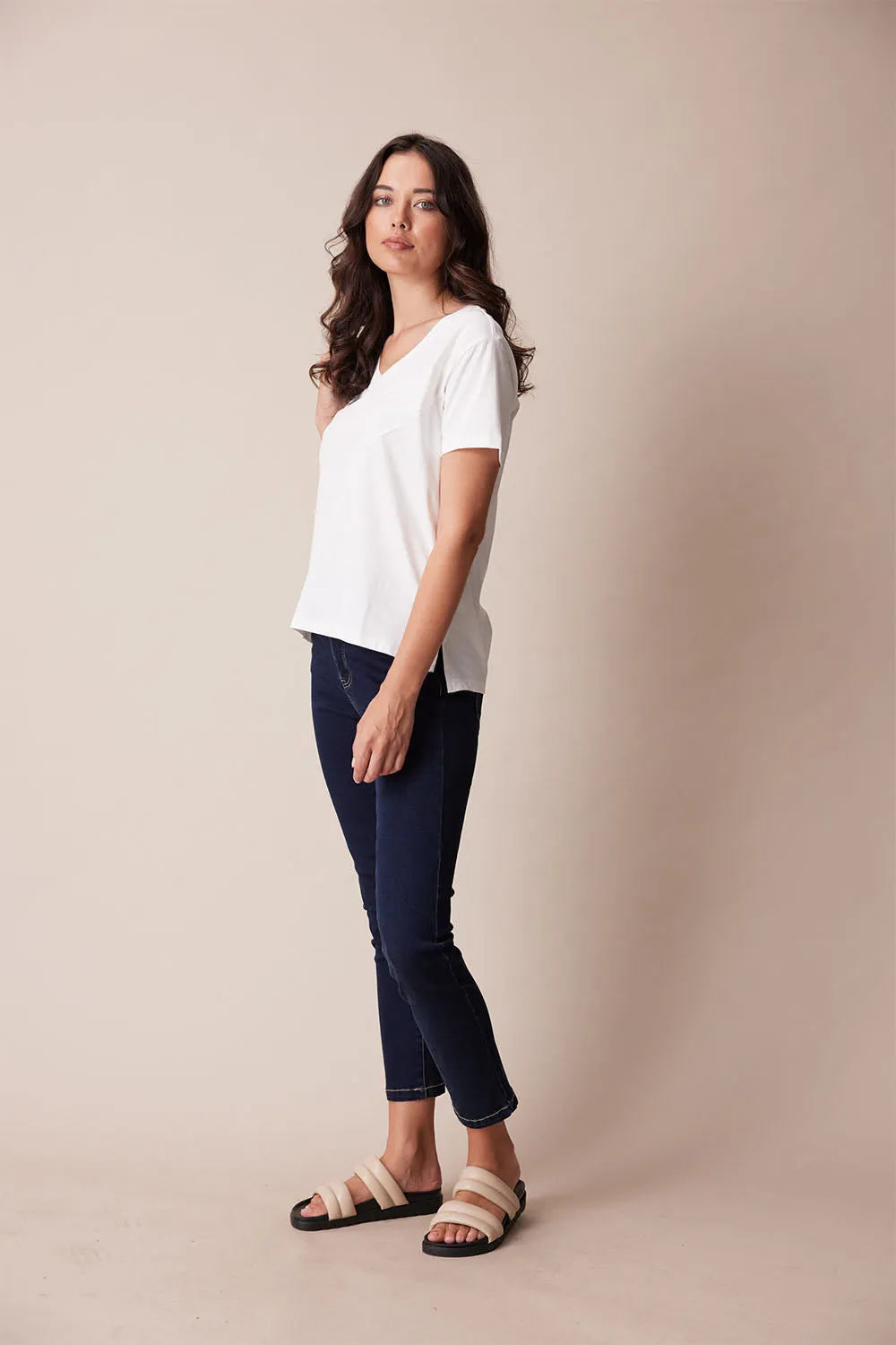 The Lania LTL Basic Tee L3151